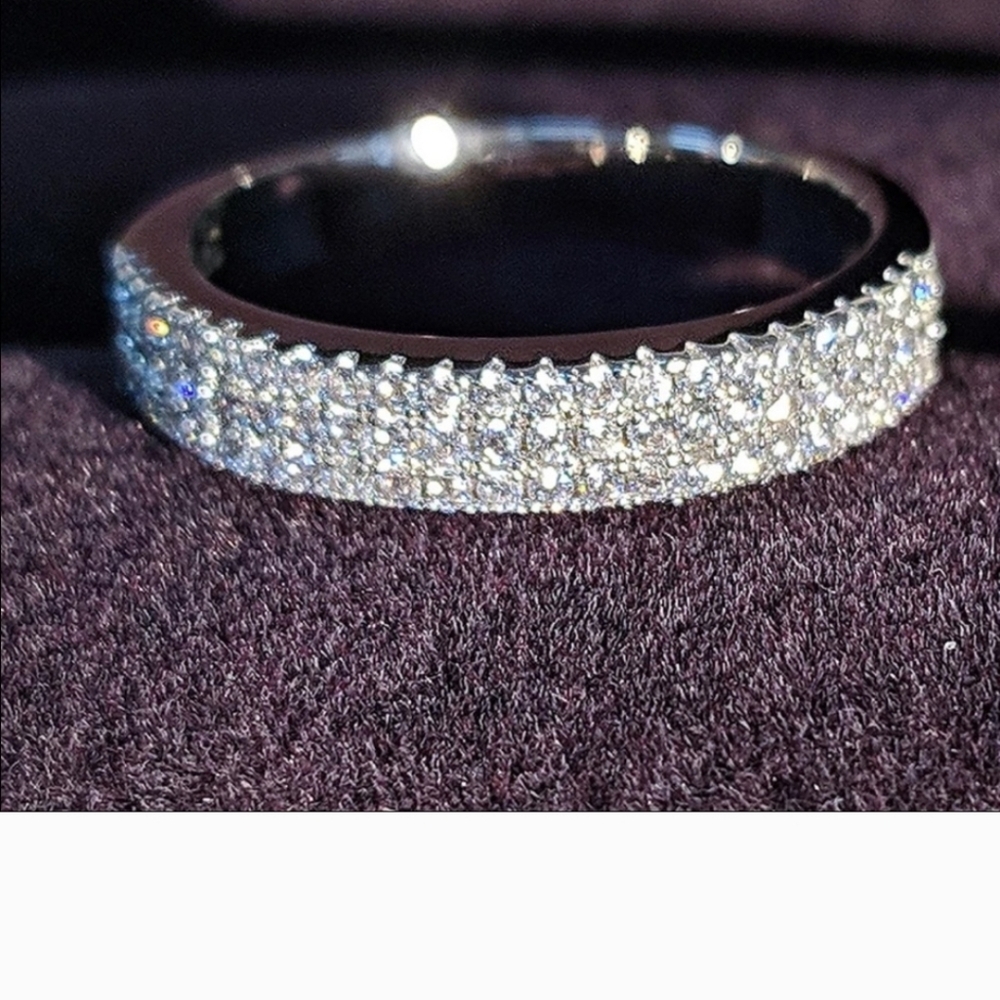 Elegant Silver Women's Ring